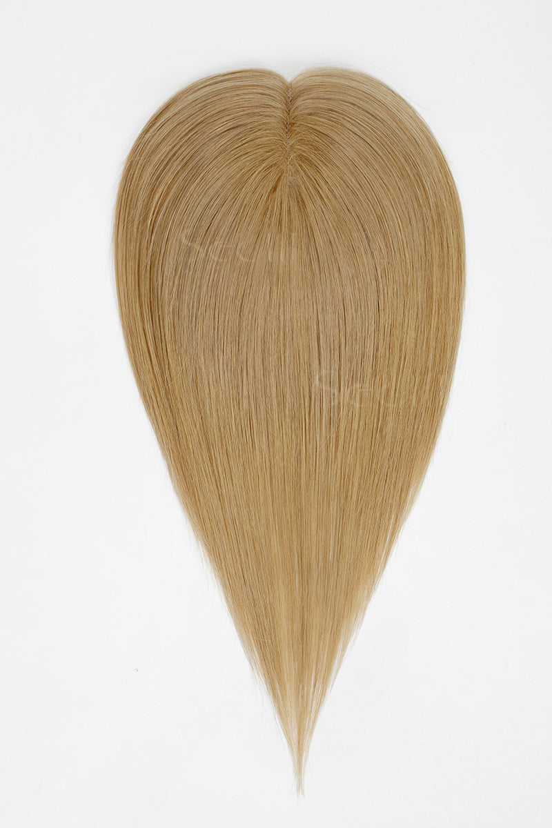 Topper de cabello humano hecho a mano Mona Rubio Oscuro