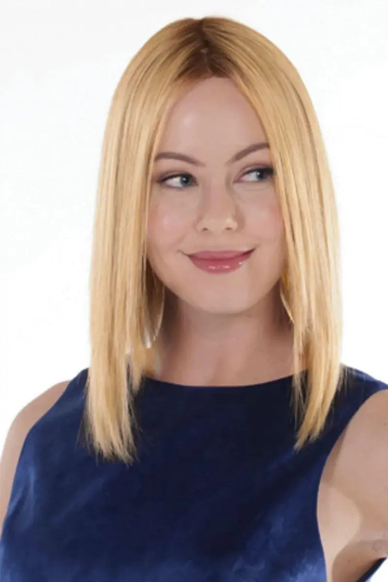Topper de cabello humano hecho a mano Mona, sombreado en castaño medio