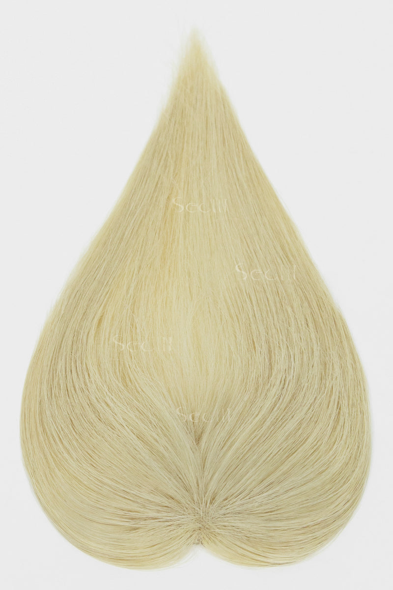 A teardrop-shaped hair swatch showing straight, fine strands in a light blonde color, set against a plain white background.