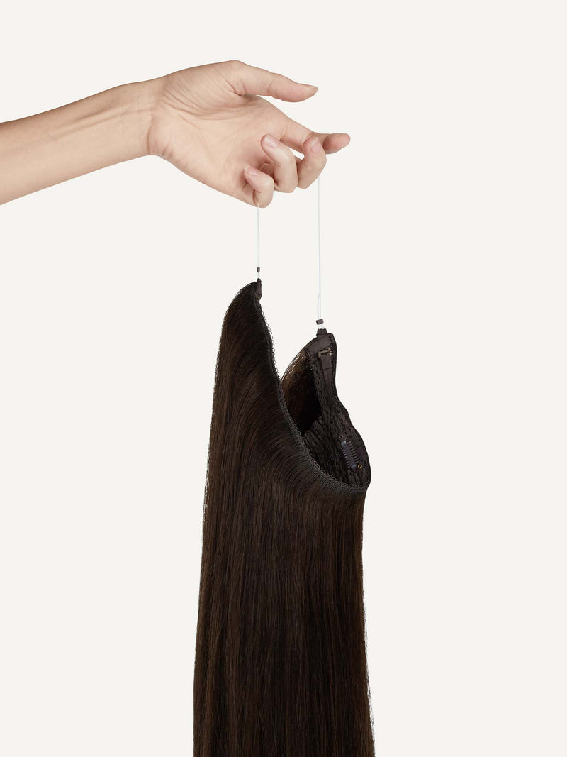 Dolly Halo Clips em extensões de cabelo preto natural